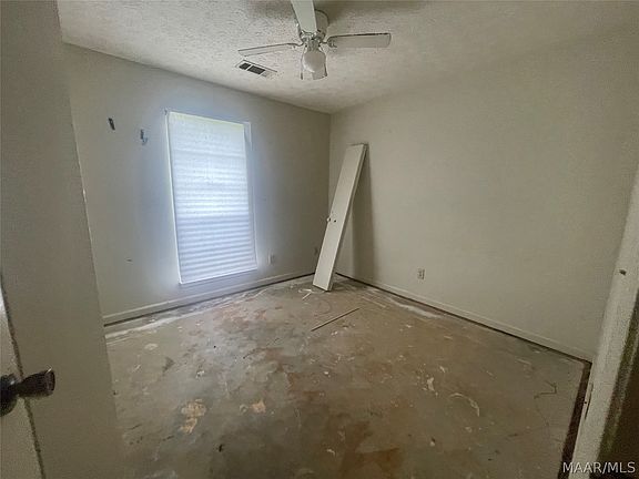 5th image of 1615 Vista View Dr