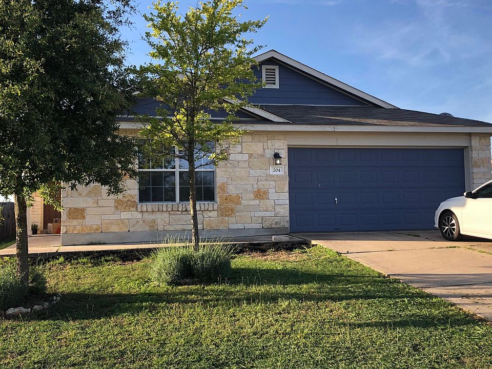 1st image of 204 Rock Hound Ln