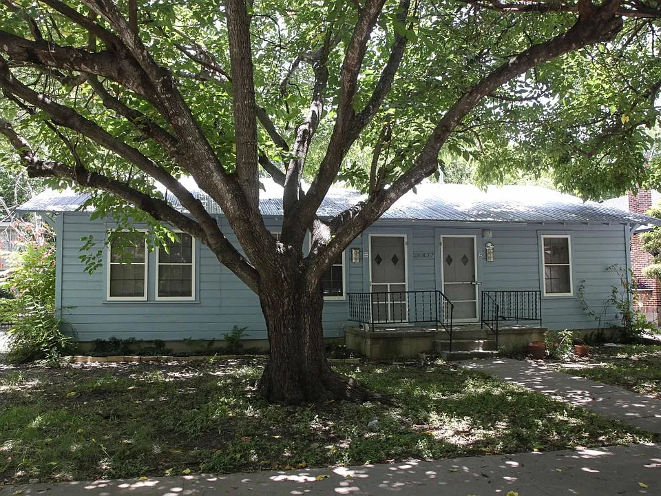 Historic Hyde Park Duplex