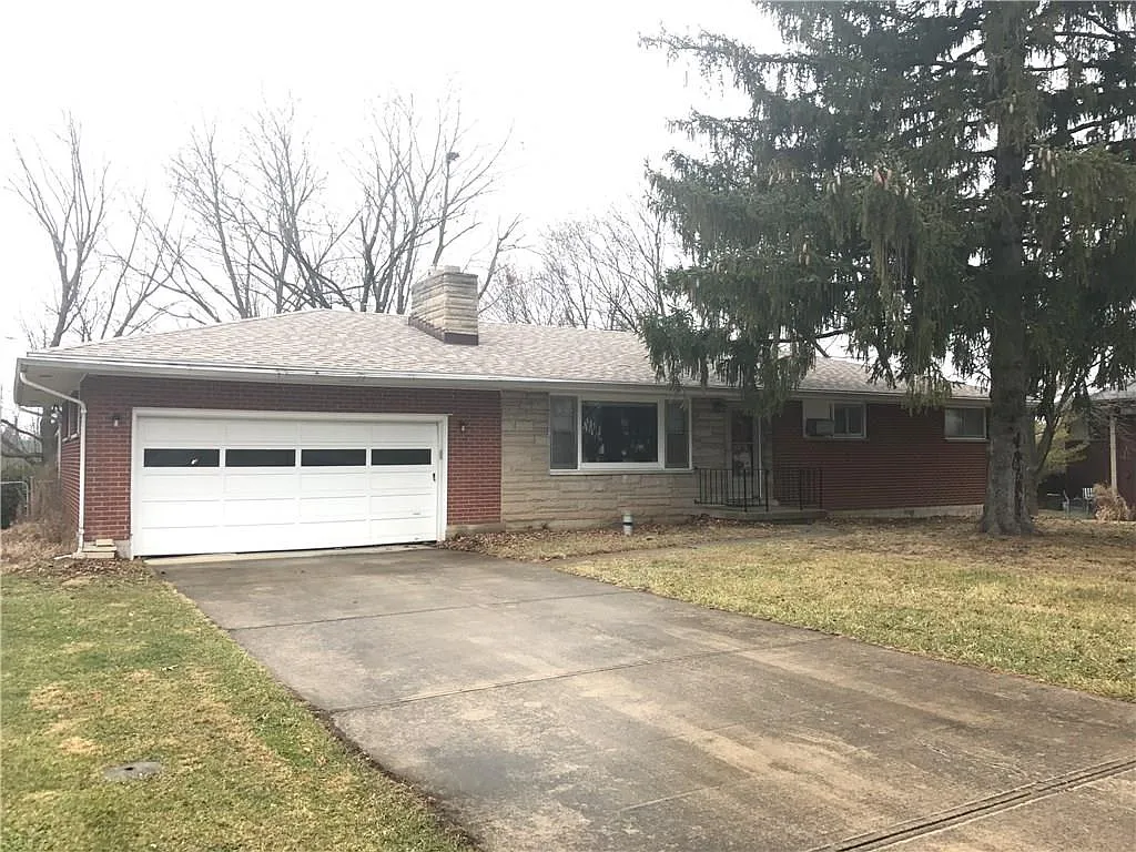 2415 Erter Dr photo 1