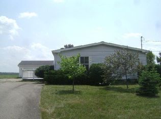 14379 Kildare Ln, Cement City, MI 49233