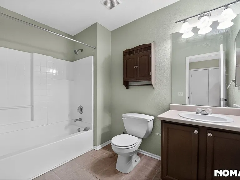 454 E 77th Pl — Photo 26