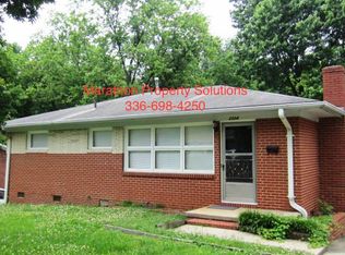 2004 Crestridge Rd, Greensboro, NC 27403