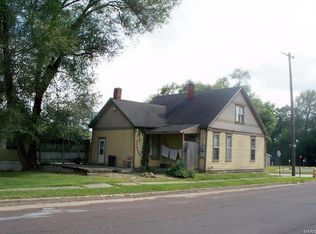 200 S 8th St, Hannibal, MO 63401
