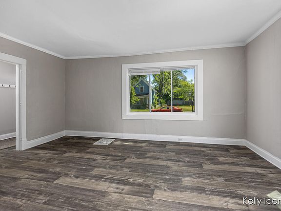 4th image of 1831 Horton Ave SE