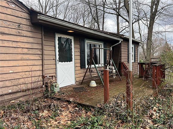 3rd image of 241 Parker Ln
