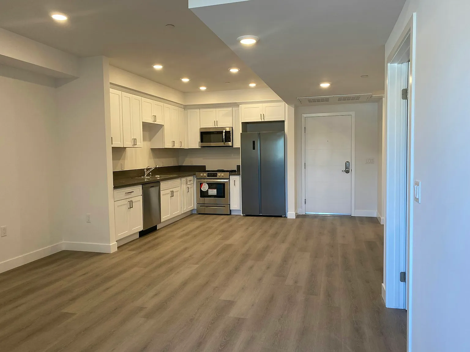 16030 Sherman Way, Unit A-1BDa — Photo 3