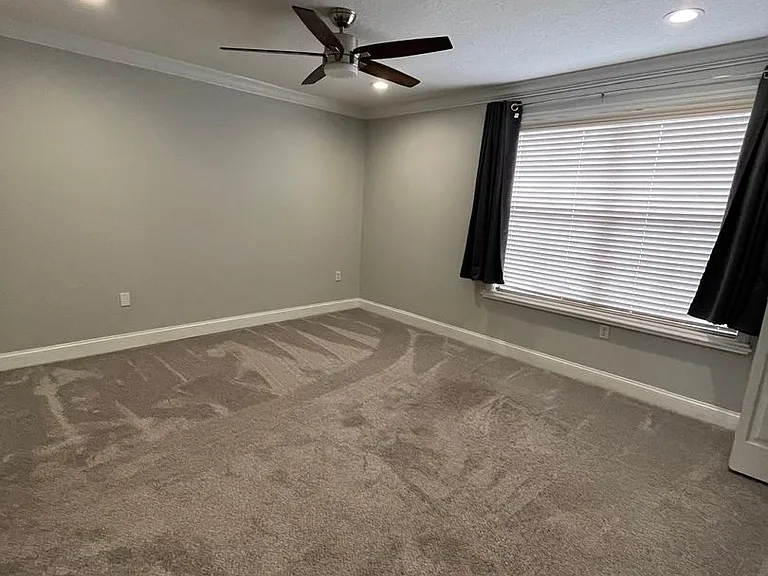 410 Tradition Ln — Photo 20