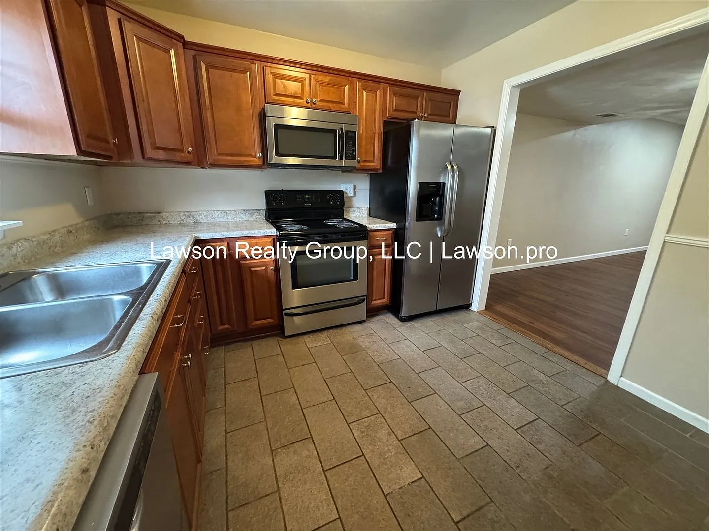 Updated Townhome Located in the Town of Vinton — Photo 3