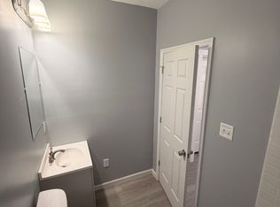 832 N 6th St, Camden, NJ 08102