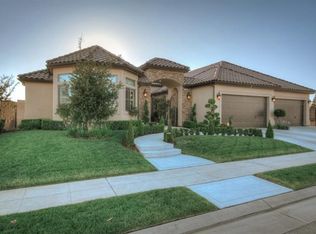 11357 N Balmoral Way, Fresno, CA