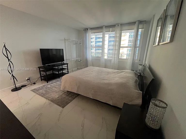 3505 S Ocean Dr #1510 — Photo 13