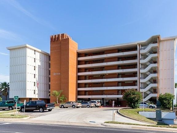 3rd image of 4302 Ocean Dr APT 74