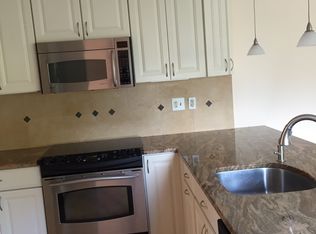 57 Hallmark Hill Dr, Wallingford, CT 06492