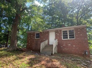 135 Westover Dr, Spartanburg, SC 29306