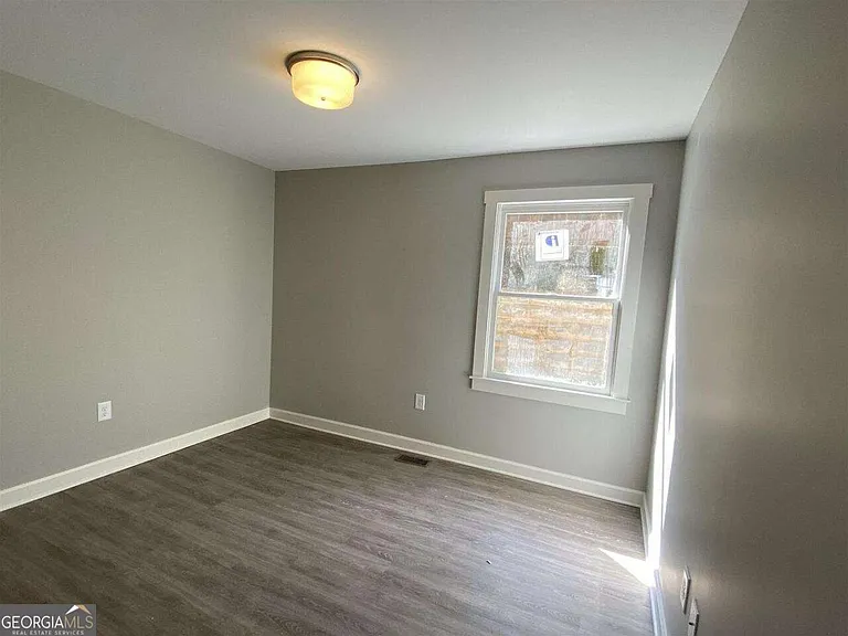 95 N Jackson St #4 — Photo 5