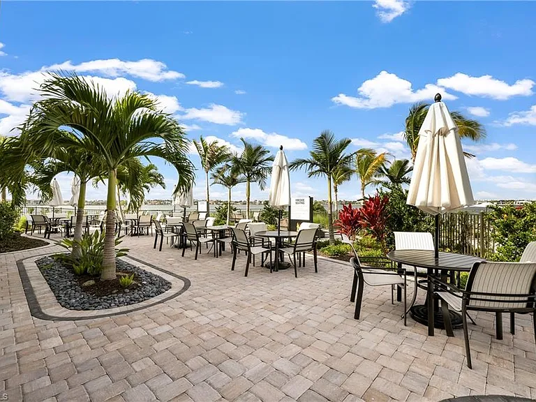 11821 Venetian Lagoon Dr #104 — Photo 39