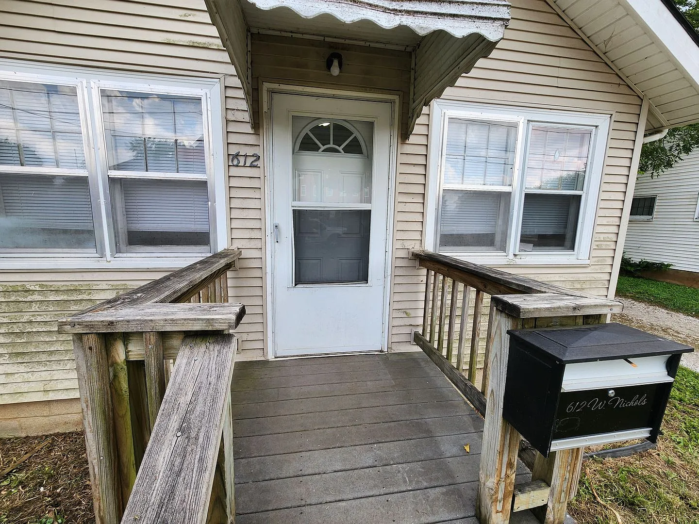 Spacious 1-Bedroom, 1-Bathroom House Available Now!! — Photo 4