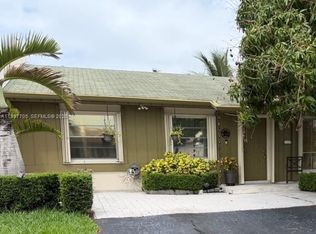 Devon-Aire Villas, Miami, FL 33186