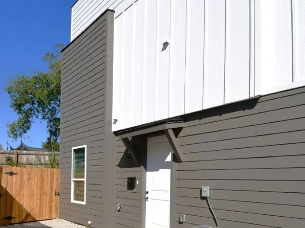 1204 E Earle St, Tyler, TX 75702