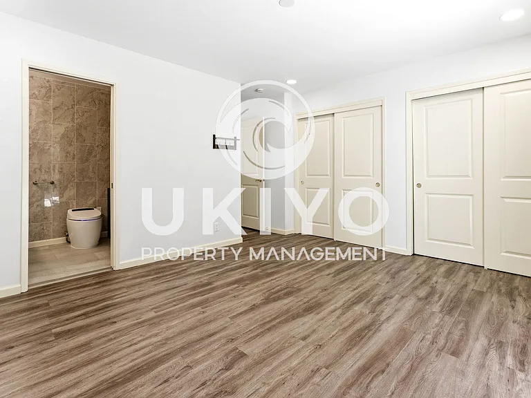 645 Keith Ct #1 — Photo 43