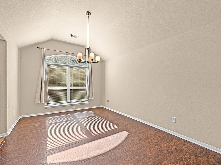 13914 Juniper Bend Ln — Photo 11