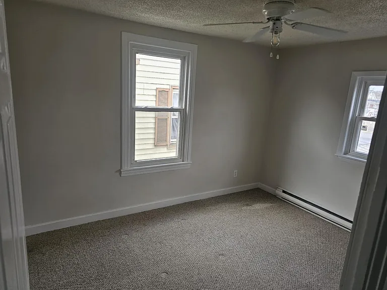 8 Elger St — Photo 11