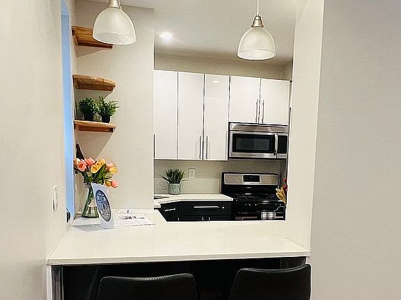 3rd image of 825 W 179th St APT 2E