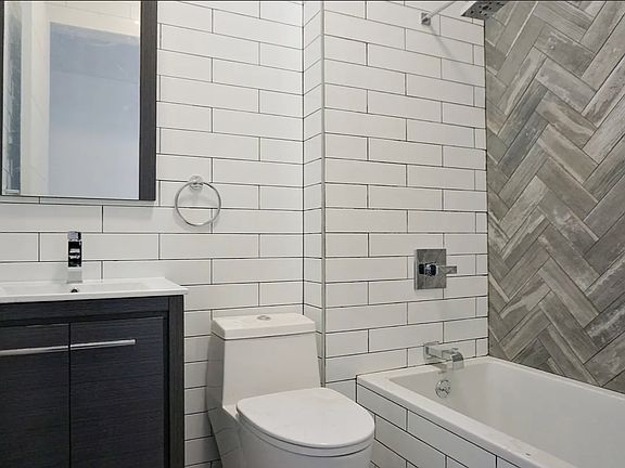 5th image of 132 Hancock St APT 3A