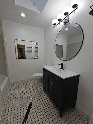 Bathroom, photo 2
