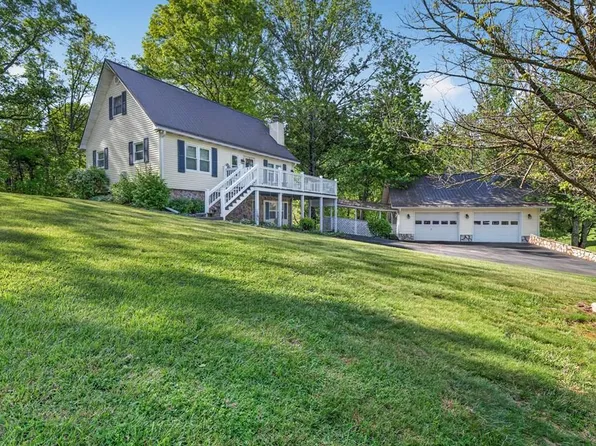 87 Echo Ln, Lebanon, VA 24266