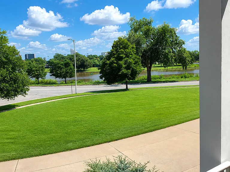 715 W Stackman Dr #C — Photo 23