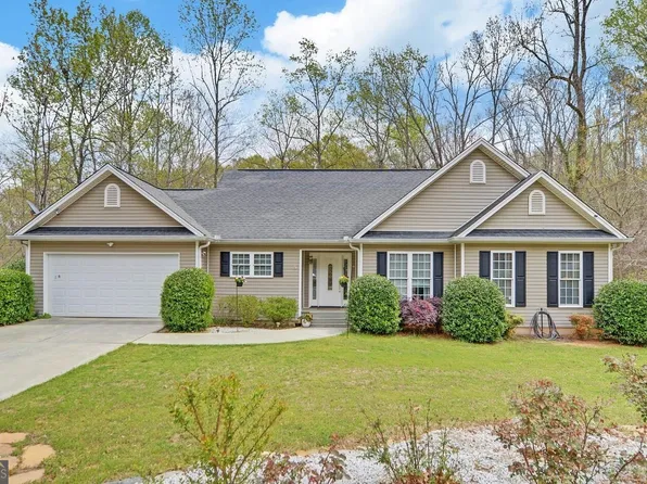 747 Henderson Falls Rd, Toccoa, GA 30577