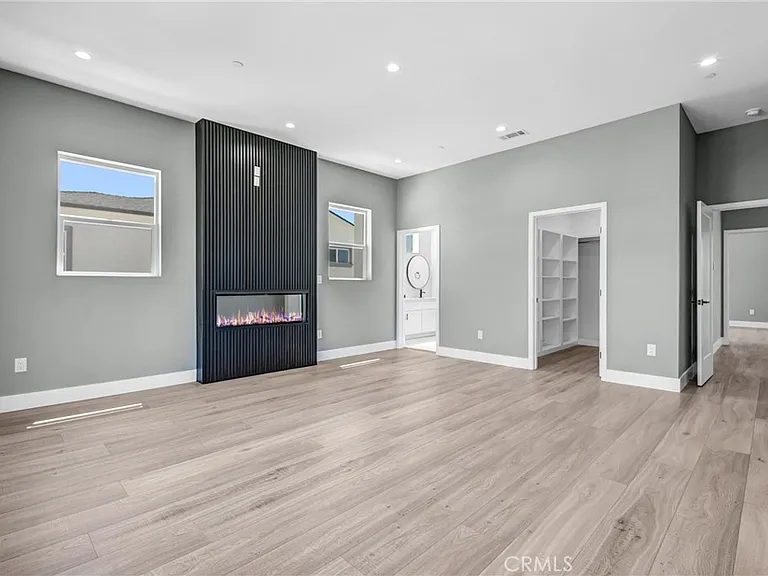 2130 W 238th St — Photo 24