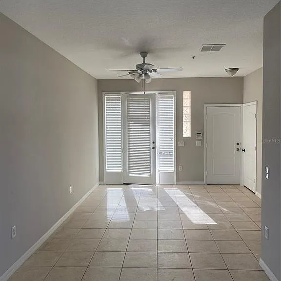7415 Lago De Oro #B3 — Photo 2