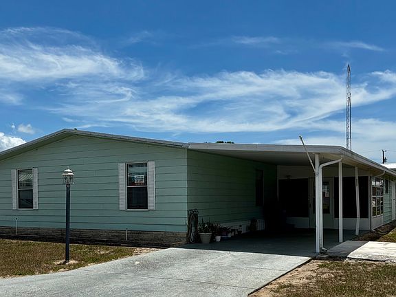 2nd image of 1218 Emerald Ave