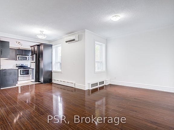 4th image of 2 Craighurst Ave #2