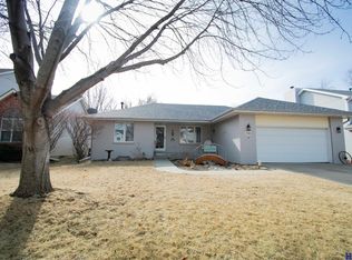 7615 Erin Ct, Lincoln, NE 68507