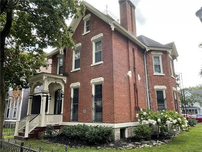 80 Alexander St, Rochester, NY, 14620