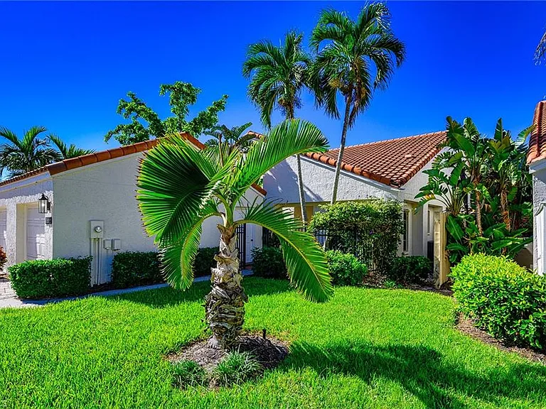 855 Reef Point Cir — Photo 3
