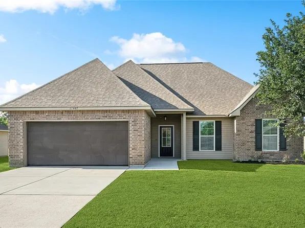 28447 Mila Ct, Ponchatoula, LA 70454