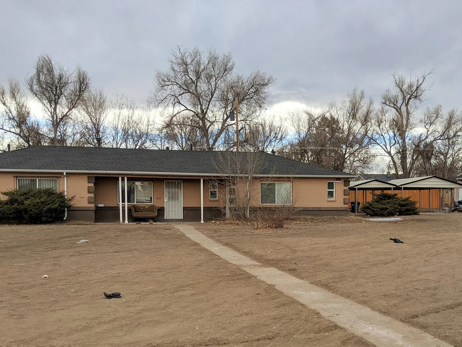 Spacious Two Bedroom Close to Central Park, Lowry & Public Transport at East Colfax Sub — Photo 1