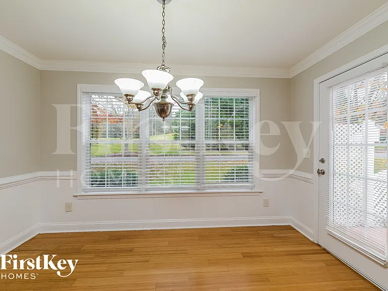 5819 Willowdale Dr — Photo 6