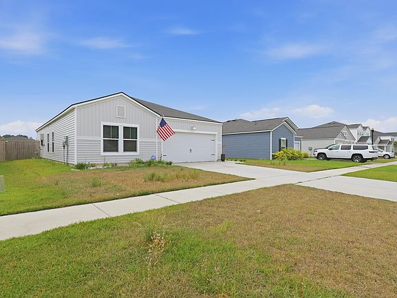2nd image of 514 Spanish Wells Rd