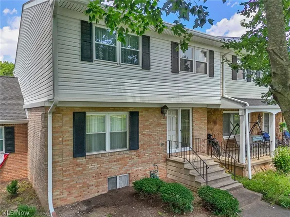 2034 Carlile Dr, Uniontown, OH 44685