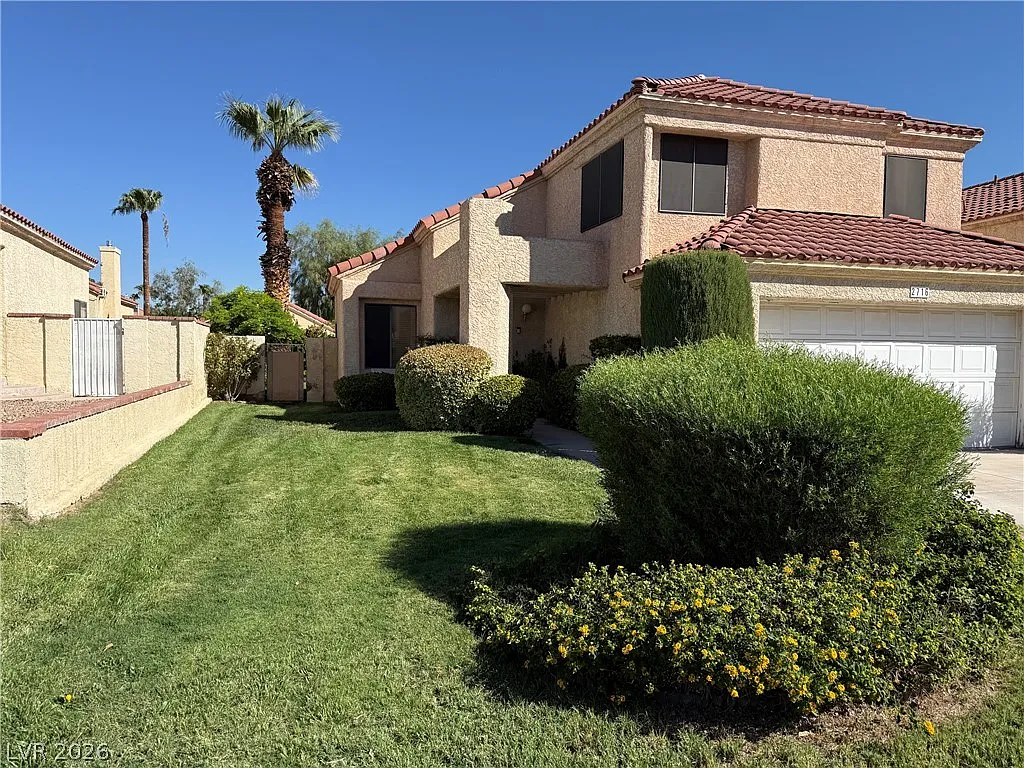 3 bed, 2.5 bath, 1606 sqft, $2,000 — Photo 2