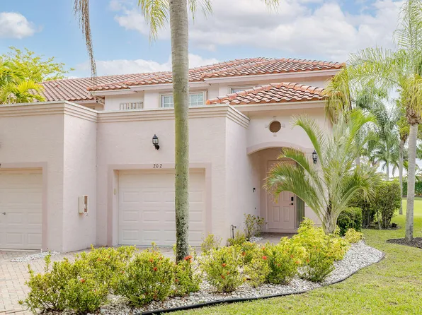 8050 Aberdeen Drive #202, Boynton Beach, FL 33472
