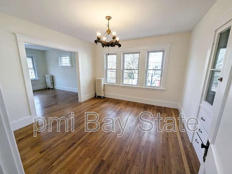 37 Brainard St — Photo 6