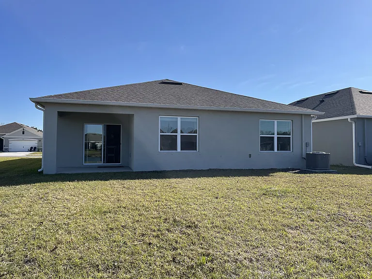 2219 Lake Preserve Cir — Photo 17
