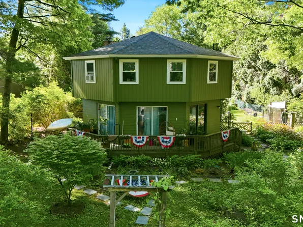 128 Bailey Pond Road, Voluntown, CT 06384